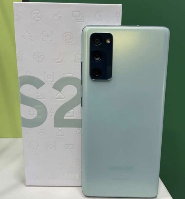 Samsung s 20fe продам