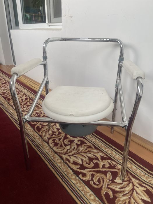 Кресло туалат ( урно)