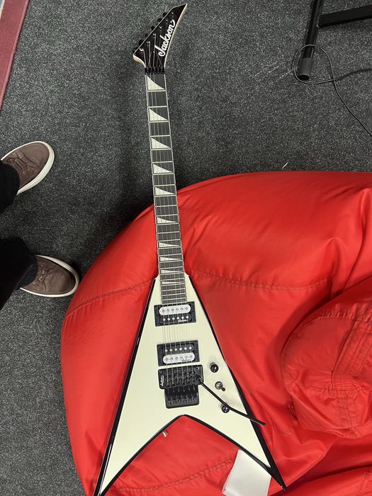 Электрогитара Jackson King V Floyd Rose