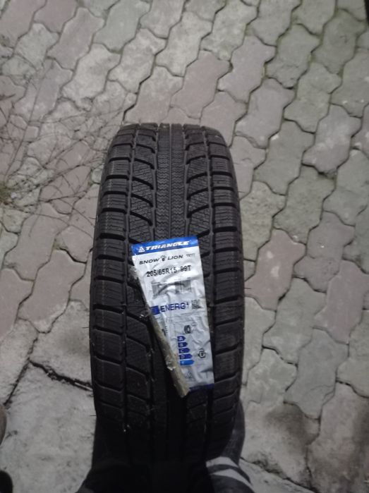 Продам зимнию резину