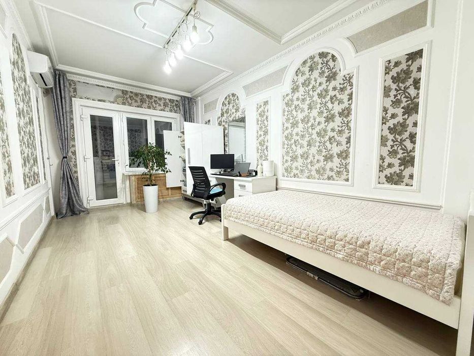 4-х комнатная квартира на Ойбеке (есть кладовка)  ID: 4467