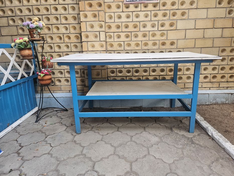 Продам уличные стол