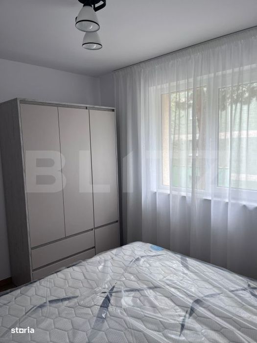 Apartament 4 camere, decomandat, etaj intermediar, zona USV