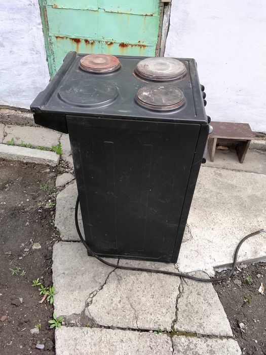 Продаю элктроплиту
