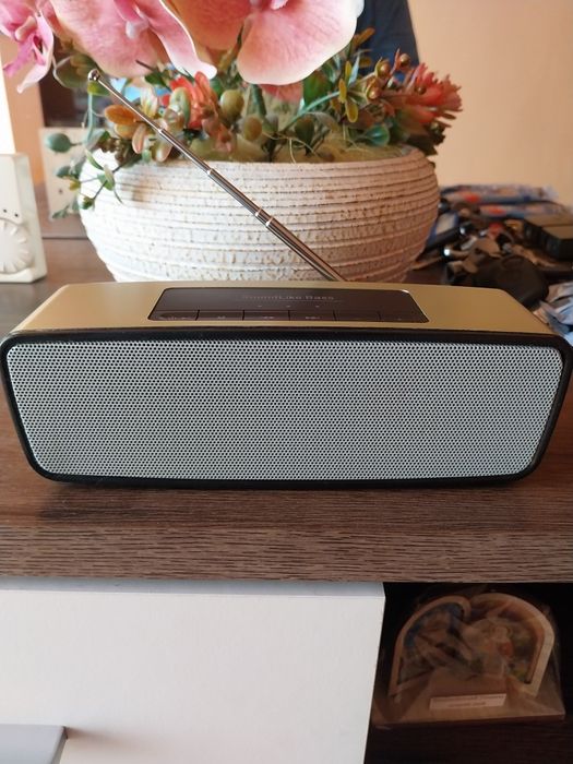 Boxa bluetooth,radio,stik,card,aux