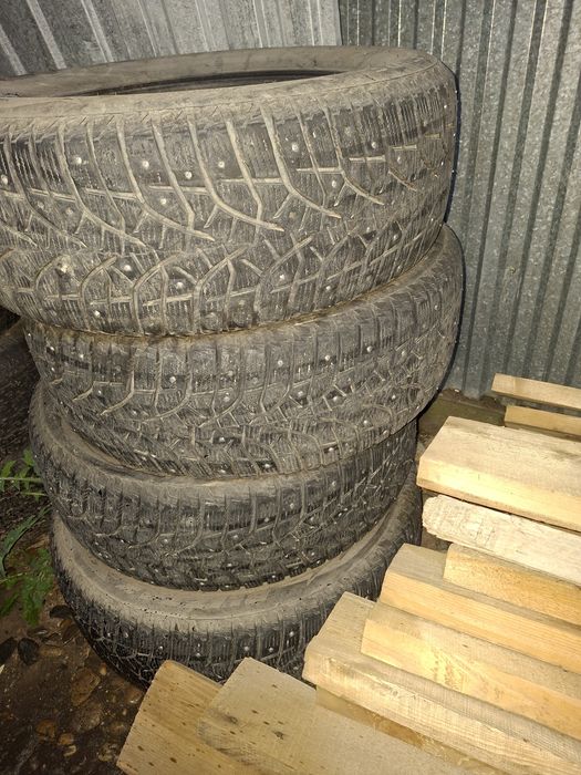 Зимние шины Bridgestone 265\60\18