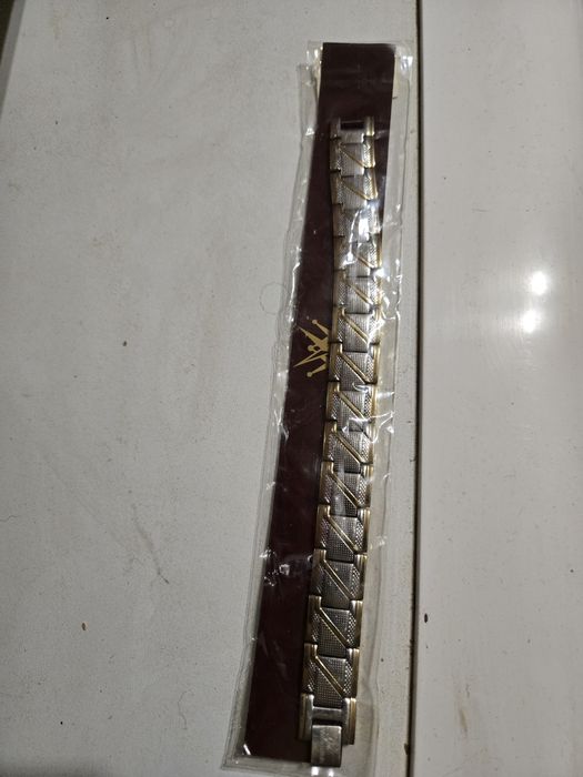 Мъжка магнитна гривна 5 в 1 Victoria Bells SB 473