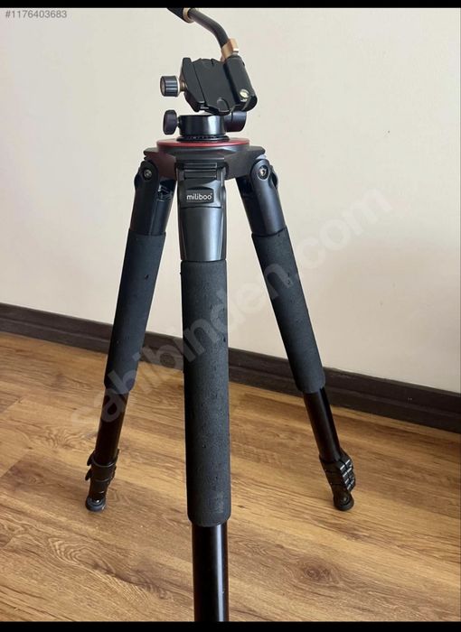 Профессиональный штатив для камеры Miliboo MTT703A