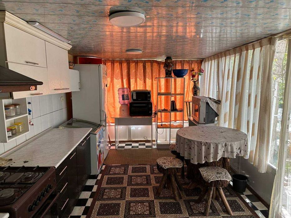 2 хоналик квартира 1 кават ижарага берилади, горгаз, умид стадион