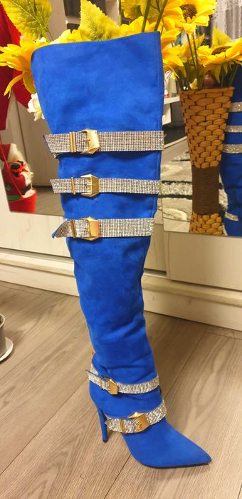 Vand cizme albastre peste genunchi cu toc