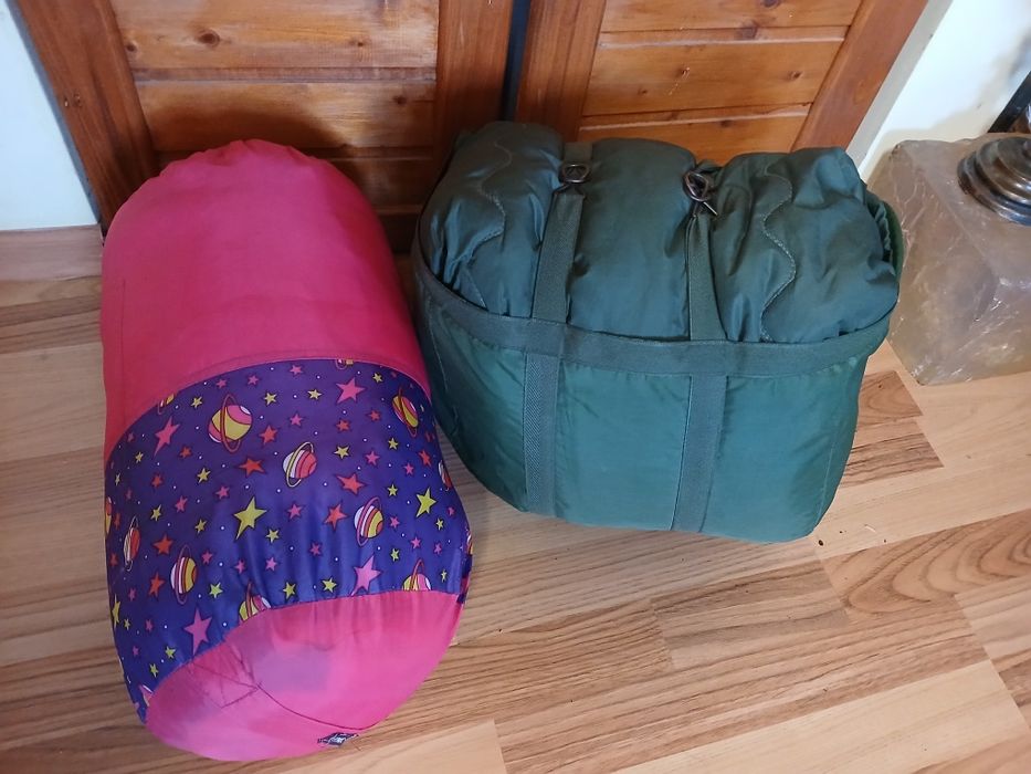 Sac de dormit pentru el si pentru ea in stare foarte buna.