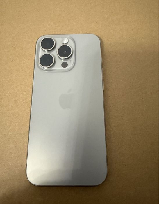 Vand Iphone 15 Pro
