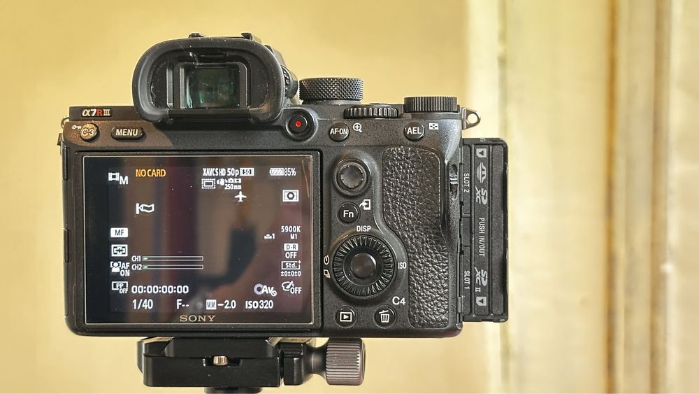 Продам фотоаппарат SONY a7r lll