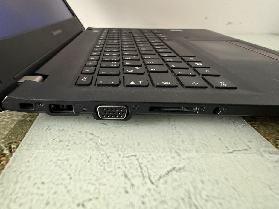 Vand laptop Lenovo ThinkPad E31