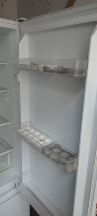 Хладилник Inventum