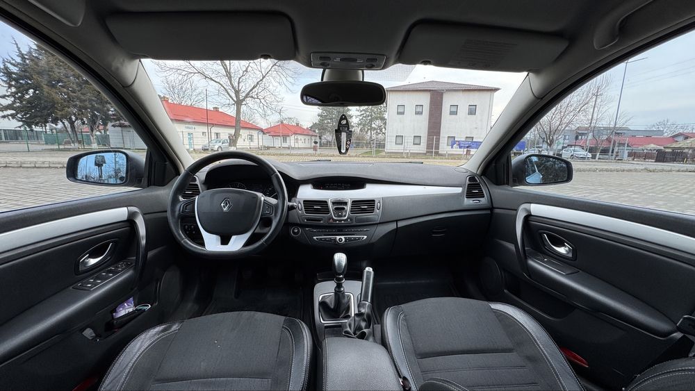 Renault Laguna 3 2.0 dci 150 cai