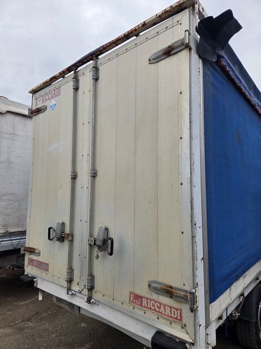 Врати за фургон и каросерия