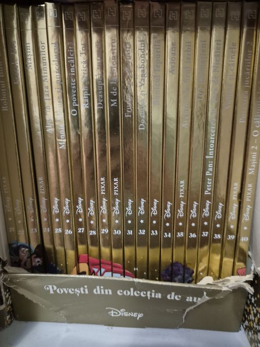 Vand carti copii Disney "Colectia de aur"