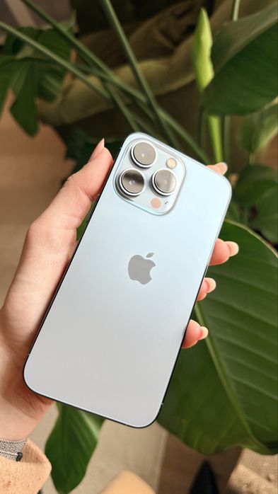 iPhone 13 pro 256gb + huse + folii + cutie