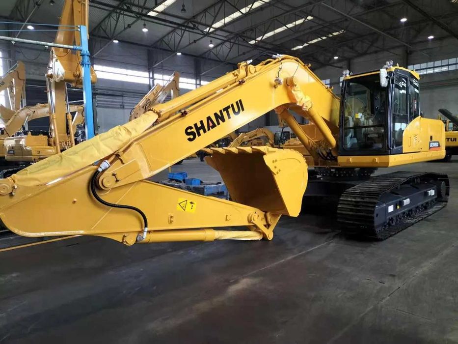 Гусеничный экскаватор SHANTUI SE245LCW