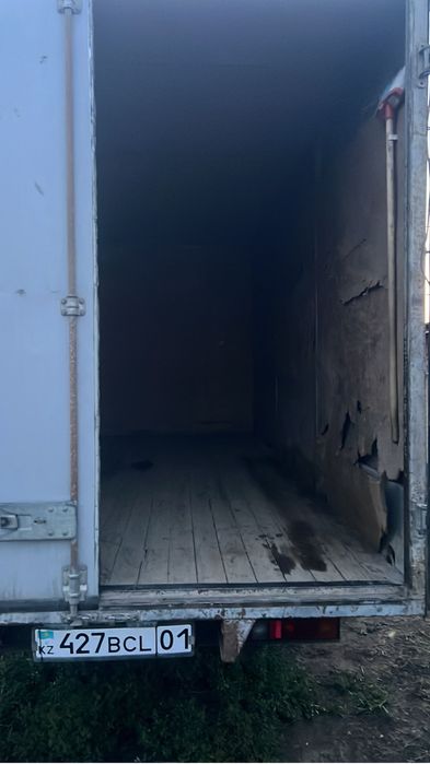 Продам тентованную будку в хорошем состояний