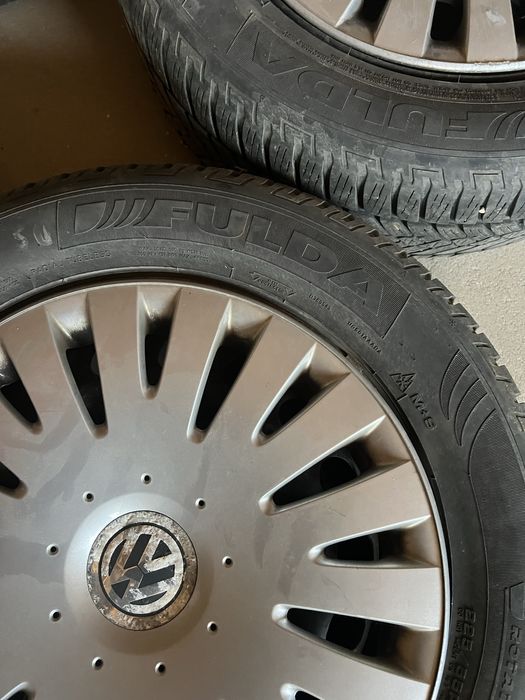De vanzare jante de vw R16 cu cauciucuri de iarna