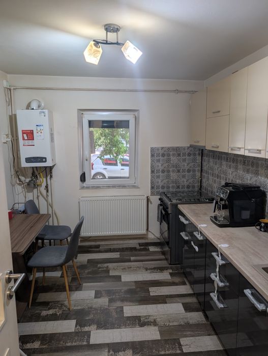 Vand apartament 3 camere zona soarelui
