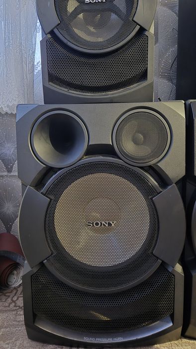 БАРТЕР за телефон или друга музика   Sony Shake 7 и 30 колони