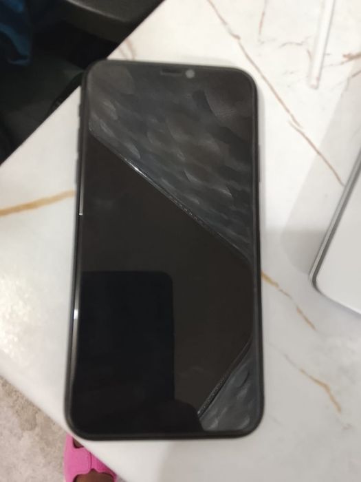 продам айфон 11, 128 гб