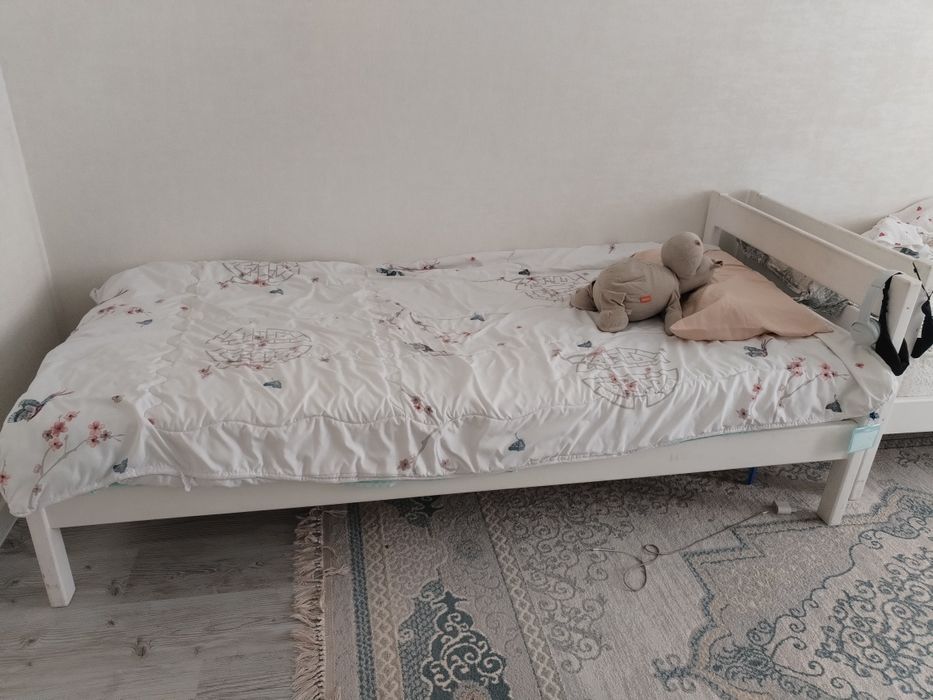 Кровати + ортопед. матрац 90х200