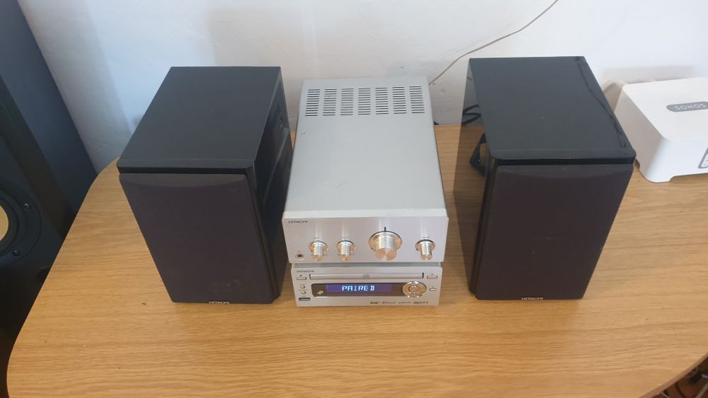 Minisistem Hitachi AXM-139E