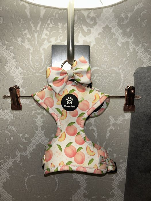 Кучешки нагръдник (на едро)