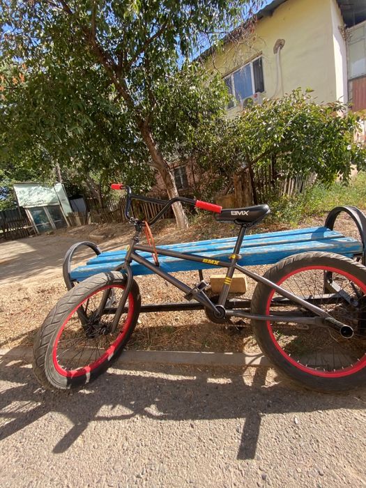 Трюковой велосипед BMX