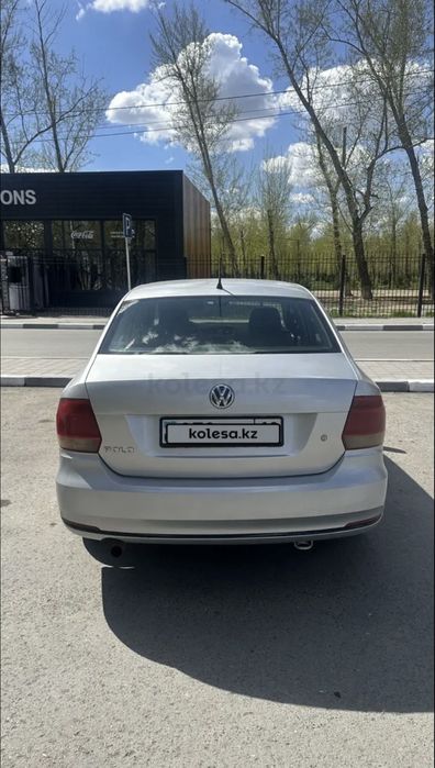 Продам Volkswagen Polo 2013, автомат