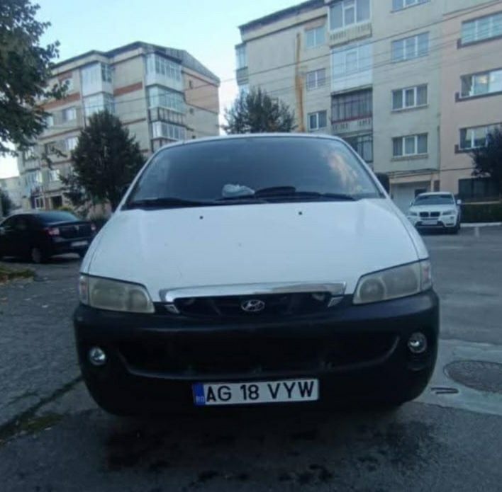 Vând sau schimb Hyundai H1
