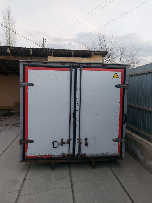 Продаю холодильник морозильник кунг