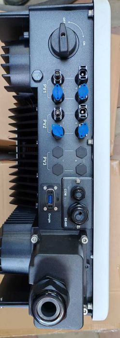 Invertor fotovoltaic trifazat SolaX X3 PRO 10K G2 – Aproape NOU