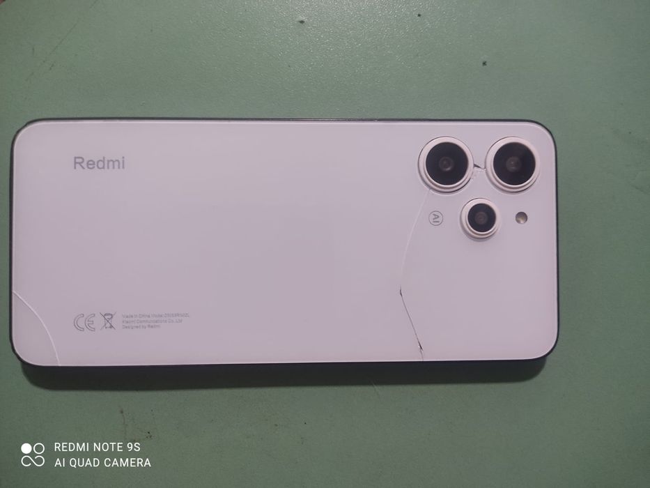 Редми 12 разбиты