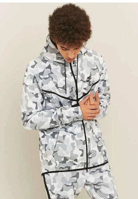 Nike fleece tech
