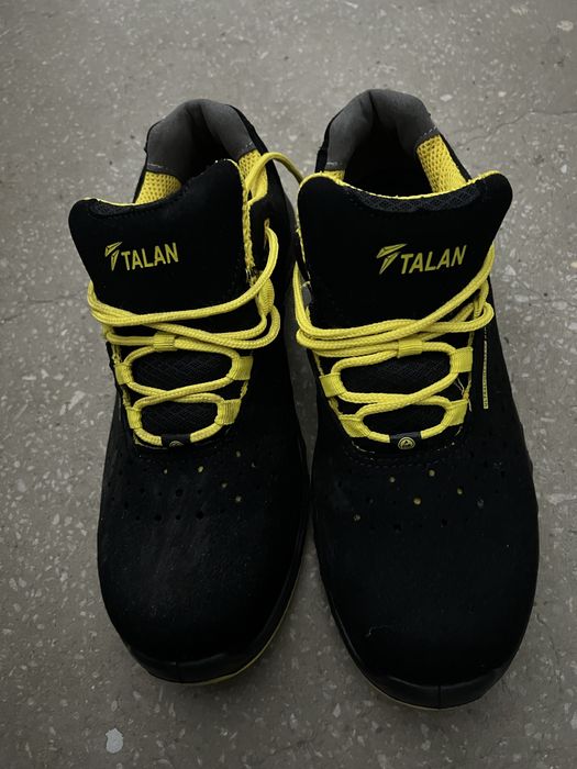 спецобувь с металлическом  носком