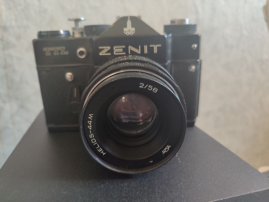 Фотоаппарат Зенит с олимпийской символикой