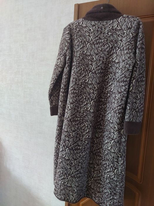 Продам пальто женское