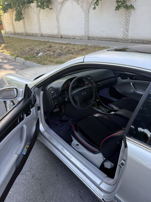 Mercedes-Benz CLK 240 2001 — 3