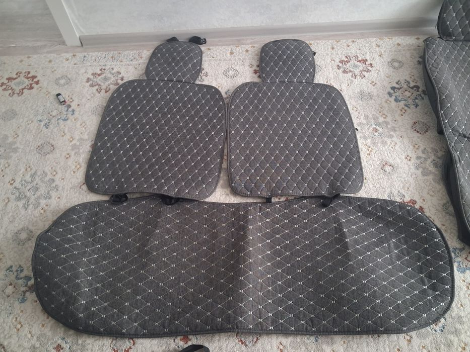 Продам чехлы на машину
