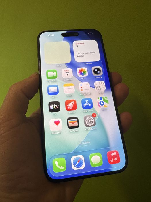 Telefon iPhone 15 Pro Max 512gb ca nou la cutie full box liber retea
