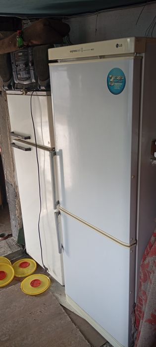 Продам Холодильники МЗХ и  LG
