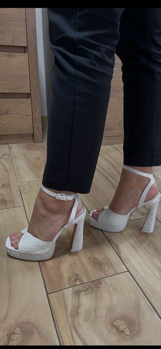 Pantofi de mireasa