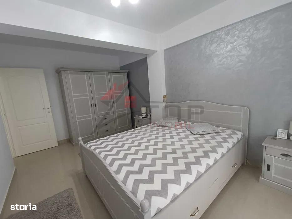Apartament cu 2 camere decomandat, 2 locuri de parcare, boxa - Valea L