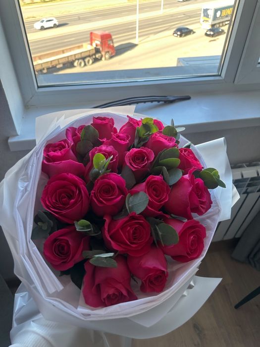 Розовые розы 20 штук