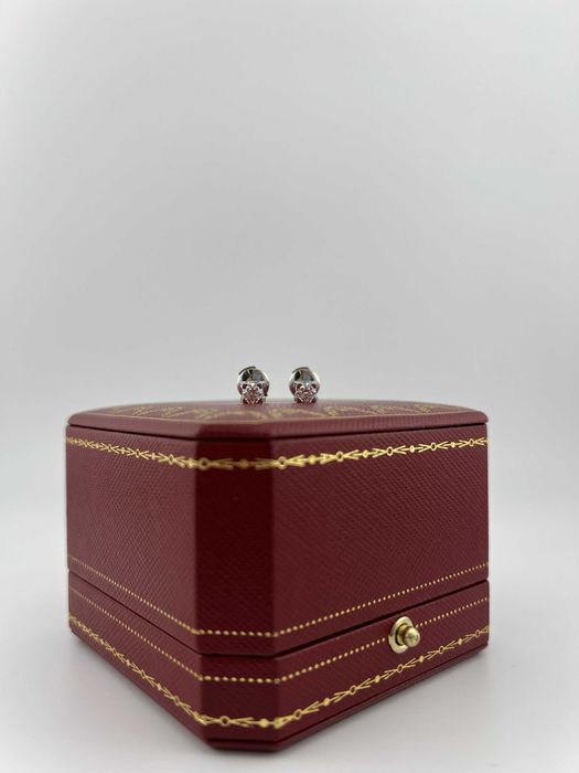 Серьги-пусеты с бриллиантами Cartier